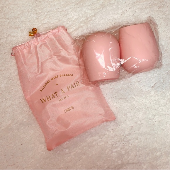 5/$35 💥 Odeme Silicone Travel Wine Glasses - Picture 2 of 3